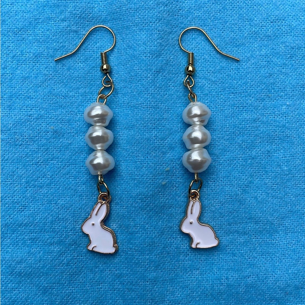 Handmade Pearl Beaded Bunny Rabbit Dangle Earrings